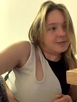 VesnaCrystal online show from October 1, 2025, 8:41 am