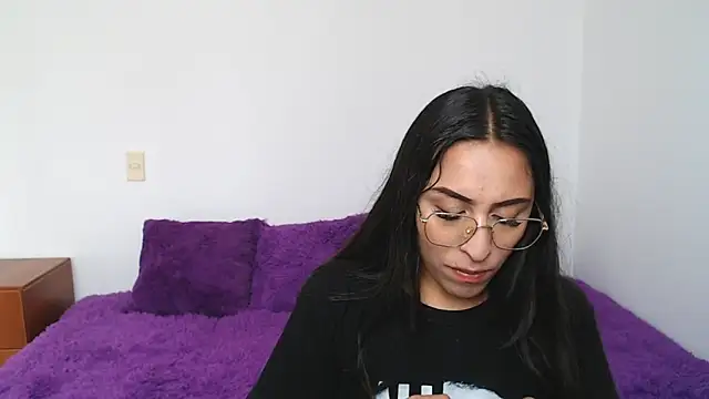 Snapshot of rosse77_ chatting on September 25, 2025, 1:06 pm rosse77 online show from September 25, 2025, 1:06 pm