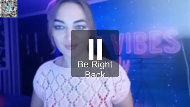 Snapshot of Blonde_Temptation chatting on October 23, 2025, 4:38 pm Blonde Temptation online show from October 23, 2025, 4:38 pm