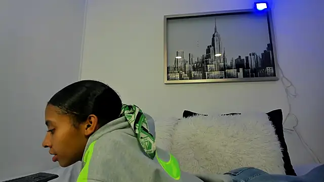 Snapshot of sarah_ashbourne chatting on October 6, 2025, 12:39 pm sarah ashbourne online show from October 6, 2025, 12:39 pm