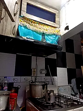 Lady 16 online show from December 20, 2025, 4:54 pm