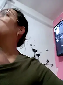 Lady 16 online show from September 14, 2025, 10:54 pm