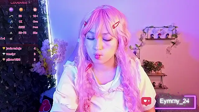 Snapshot of Eymmy_24 chatting on February 28, 2026, 12:32 am Eymmy 24 online show from February 28, 2026, 12:32 am