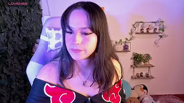 Eymmy 24 online show from May 20, 2026, 1:46 am