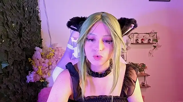 Eymmy 24 online show from May 1, 2026, 1:32 am