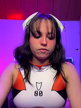 Eymmy 24 online show from November 17, 2025, 12:25 am