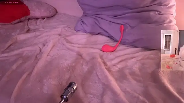 Snapshot of MaryjaneSpider chatting on March 26, 2026, 7:01 pm MaryjaneSpider online show from March 26, 2026, 7:01 pm