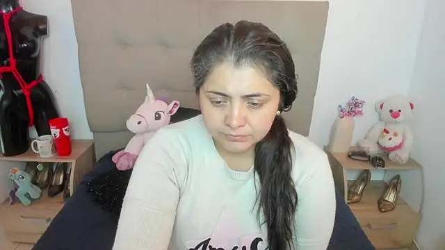 Snapshot of TifanyAmazinng chatting on November 10, 2025, 12:32 pm TifanyAmazinng online show from November 10, 2025, 12:32 pm