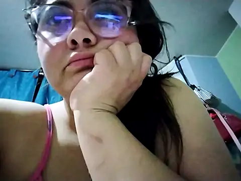 Snapshot of TifanyAmazinng chatting on September 13, 2025, 12:54 am TifanyAmazinng online show from September 13, 2025, 12:54 am