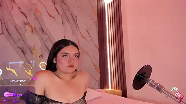 alicecute77 online show from September 22, 2025, 2:17 am