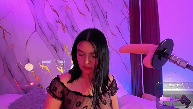 alicecute77 online show from December 19, 2025, 2:26 am