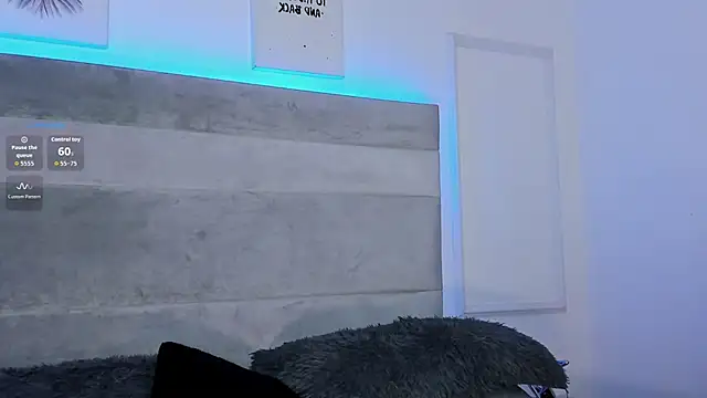 Aleja ruizz online show from November 18, 2025, 8:28 am