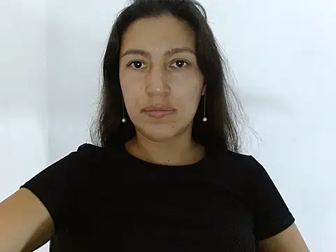 Snapshot of SarahFriendly chatting on July 15, 2026, 11:39 am SarahFriendly online show from July 15, 2026, 11:39 am