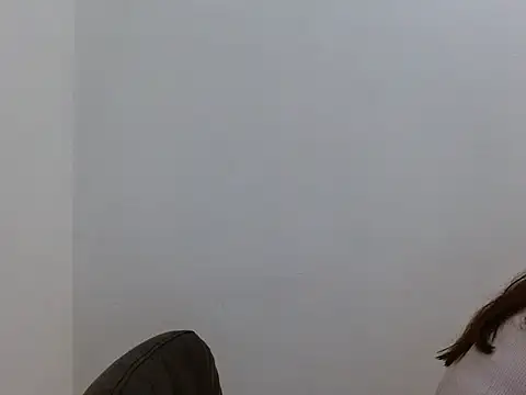 Snapshot of SarahFriendly chatting on May 20, 2026, 12:02 pm SarahFriendly online show from May 20, 2026, 12:02 pm