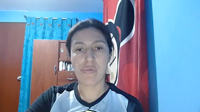 Snapshot of SarahFriendly chatting on July 9, 2026, 1:39 am SarahFriendly online show from July 9, 2026, 1:39 am