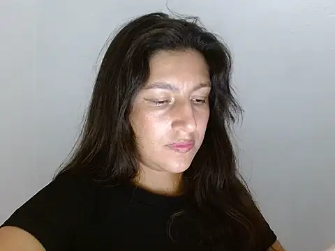 Snapshot of SarahFriendly chatting on July 25, 2026, 8:59 pm SarahFriendly online show from July 25, 2026, 8:59 pm