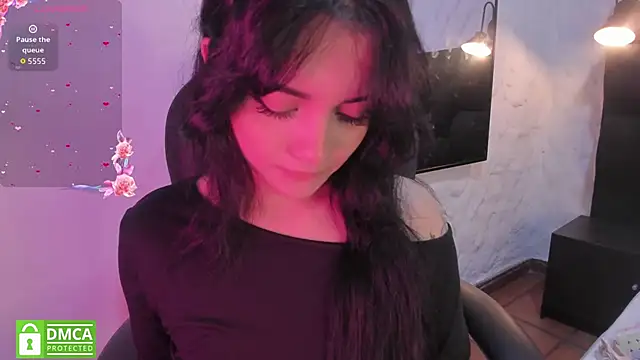 Snapshot of Darky_Doll chatting on April 19, 2026, 1:28 am Darky Doll online show from April 19, 2026, 1:28 am