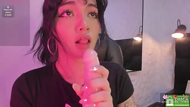 Snapshot of Darky_Doll chatting on March 21, 2026, 12:45 am Darky Doll online show from March 21, 2026, 12:45 am