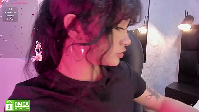 Snapshot of Darky_Doll chatting on April 13, 2026, 1:09 am Darky Doll online show from April 13, 2026, 1:09 am