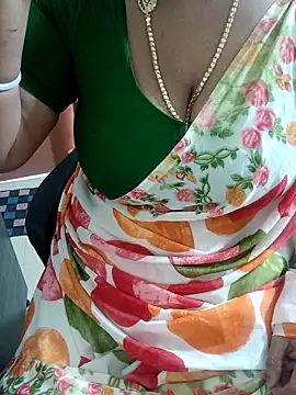 Snapshot of tami_lavanya chatting on October 27, 2025, 10:05 am tami lavanya online show from October 27, 2025, 10:05 am