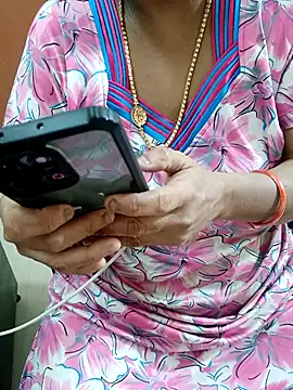 Snapshot of tami_lavanya chatting on October 30, 2025, 6:38 pm tami lavanya online show from October 30, 2025, 6:38 pm