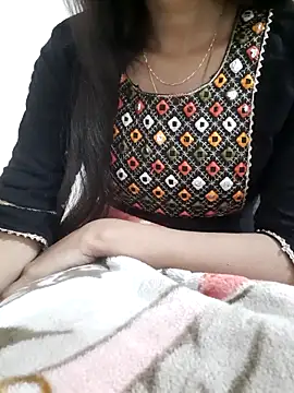 Aarti-kumri online show from February 2, 2026, 5:56 pm