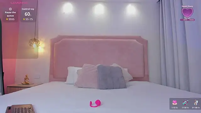 Snapshot of Ashlye_Sstone chatting on September 22, 2025, 10:38 pm Ashlye Sstone online show from September 22, 2025, 10:38 pm