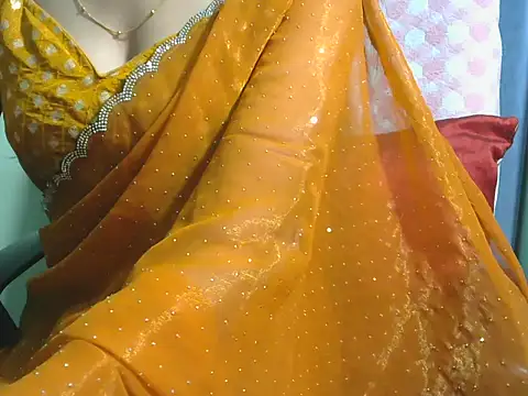 sheetal-sheetal95 online show from October 31, 2025, 7:32 pm