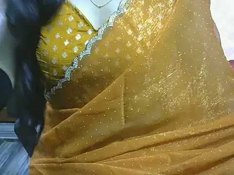 sheetal-sheetal95 online show from September 13, 2025, 6:19 pm