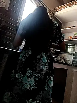 Snapshot of kavya-telugu84 chatting on February 27, 2026, 7:52 am kavya-telugu84 online show from February 27, 2026, 7:52 am