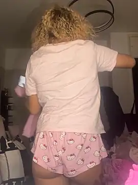 Aurorajadex online show from November 2, 2025, 11:59 am