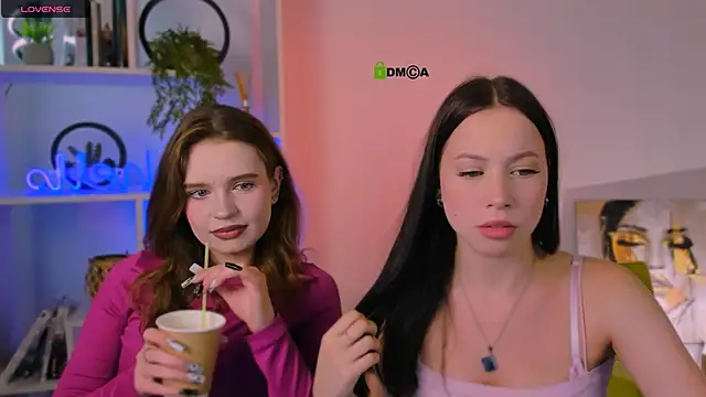 amanda-miki online show from September 26, 2025, 7:21 pm