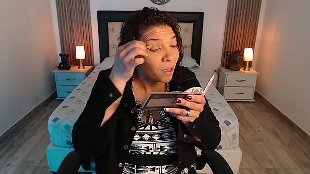 Serena Houstonn online show from November 13, 2025, 11:14 am