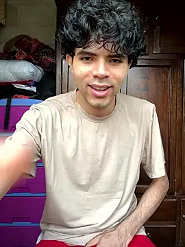 Axel-Mejia online show from January 13, 2026, 1:04 pm