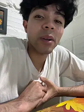 Snapshot of Axel-Mejia chatting on April 28, 2026, 2:27 am Axel-Mejia online show from April 28, 2026, 2:27 am