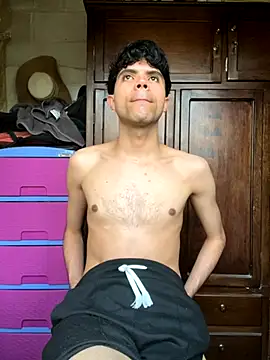 Axel-Mejia online show from November 19, 2025, 7:14 pm