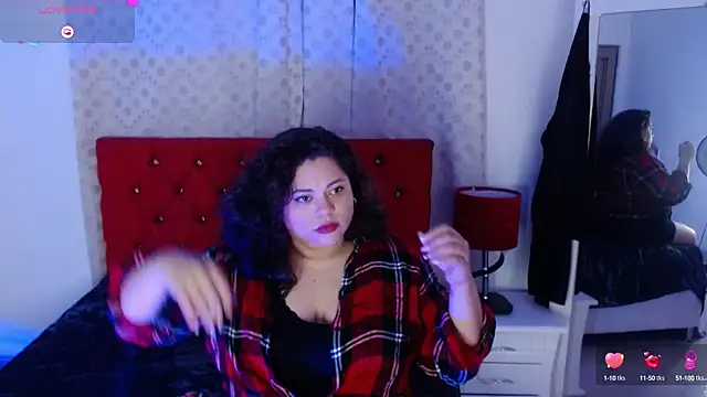 merly chica online show from October 10, 2025, 1:01 pm