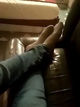 vergonvenco online show from November 12, 2025, 5:55 am