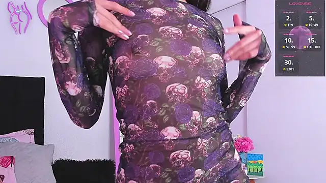 Aryane art  online show from November 18, 2025, 8:45 pm