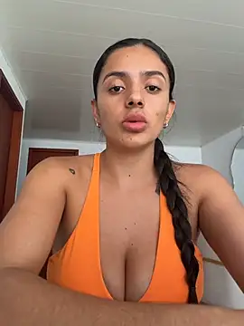 Snapshot of AnaaFaith_ chatting on July 22, 2026, 7:38 pm AnaaFaith online show from July 22, 2026, 7:38 pm