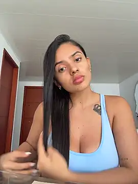 Snapshot of AnaaFaith_ chatting on May 4, 2026, 6:44 pm AnaaFaith online show from May 4, 2026, 6:44 pm