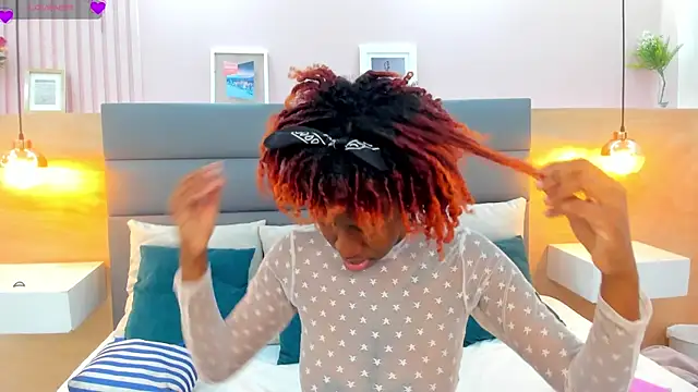  emma willliams  online show from October 1, 2025, 2:32 pm