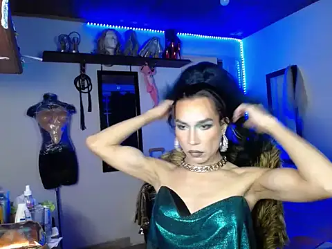 Snapshot of sashastarfire chatting on September 24, 2025, 1:13 am sashastarfire online show from September 24, 2025, 1:13 am