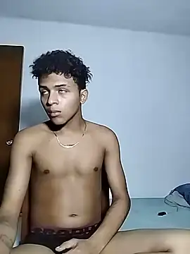 Manuel Mateus1 online show from November 3, 2025, 2:06 am