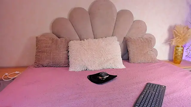 sofiagomez   online show from May 30, 2026, 7:19 pm
