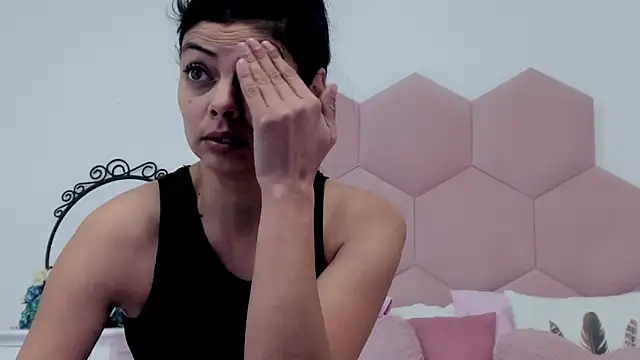 Snapshot of LadyLiia chatting on February 12, 2025, 4:54 am LadyLiia online show from February 12, 2025, 4:54 am