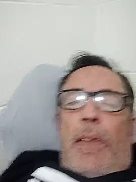 Snapshot of Txacas chatting on October 17, 2025, 11:50 pm Txacas online show from October 17, 2025, 11:50 pm