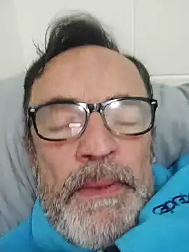 Snapshot of Txacas chatting on January 17, 2026, 3:54 am Txacas online show from January 17, 2026, 3:54 am