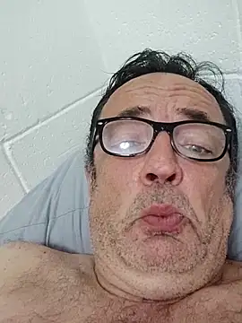 Snapshot of Txacas chatting on September 14, 2025, 4:24 am Txacas online show from September 14, 2025, 4:24 am