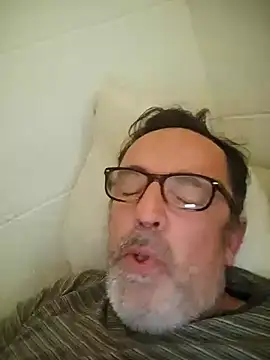 Snapshot of Txacas chatting on February 8, 2026, 9:34 pm Txacas online show from February 8, 2026, 9:34 pm